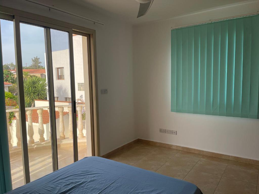 Cheerful 2-bedroom Villa with private pool photo 4