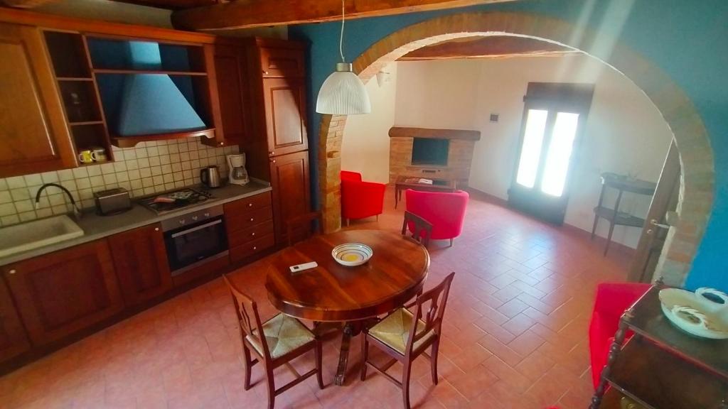 The mill house two bedroom apartment with garden and shared pool photo 2
