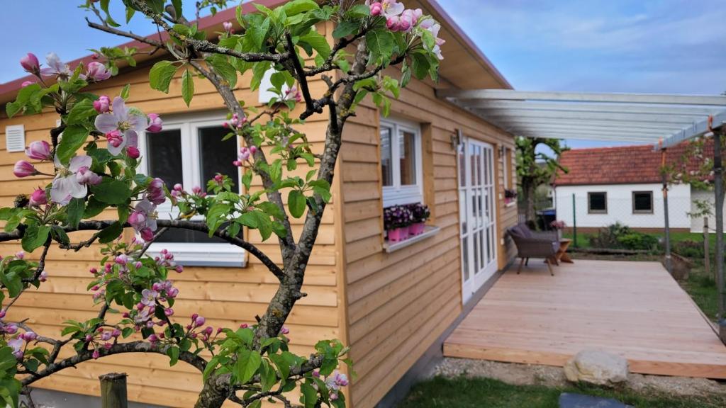 Haus mit stilvoller Ferienwohnung und Tiny House nahe Ammersee für 2-6 Personen photo 2