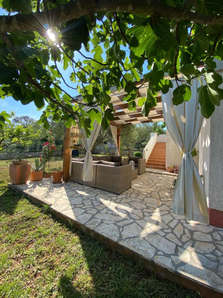 Beautiful island house Ugljan photo 2