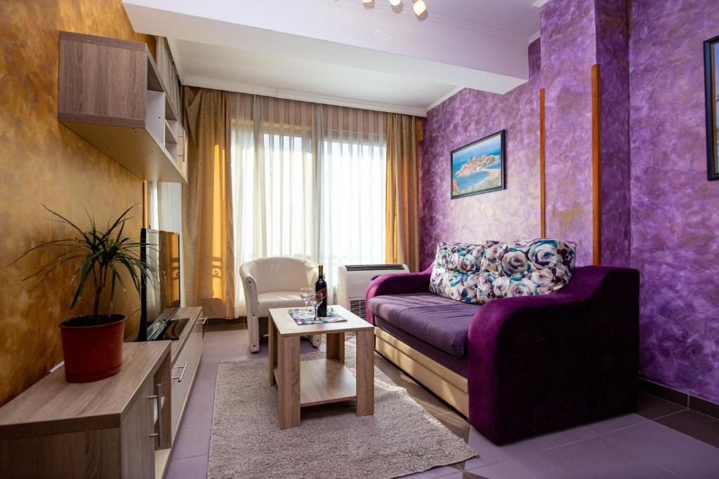SunSea Apartments