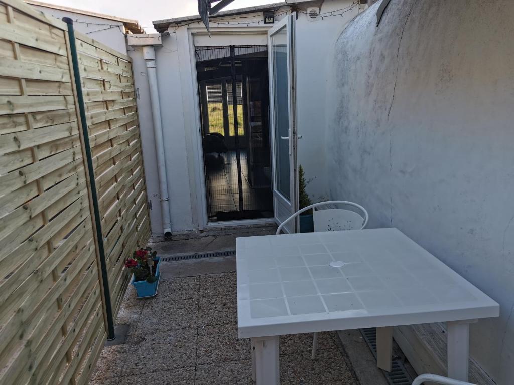Studio indépendant à BOURGNEUF-EN-RETZ vue sur les Marais à 5 mn des plages photo 1