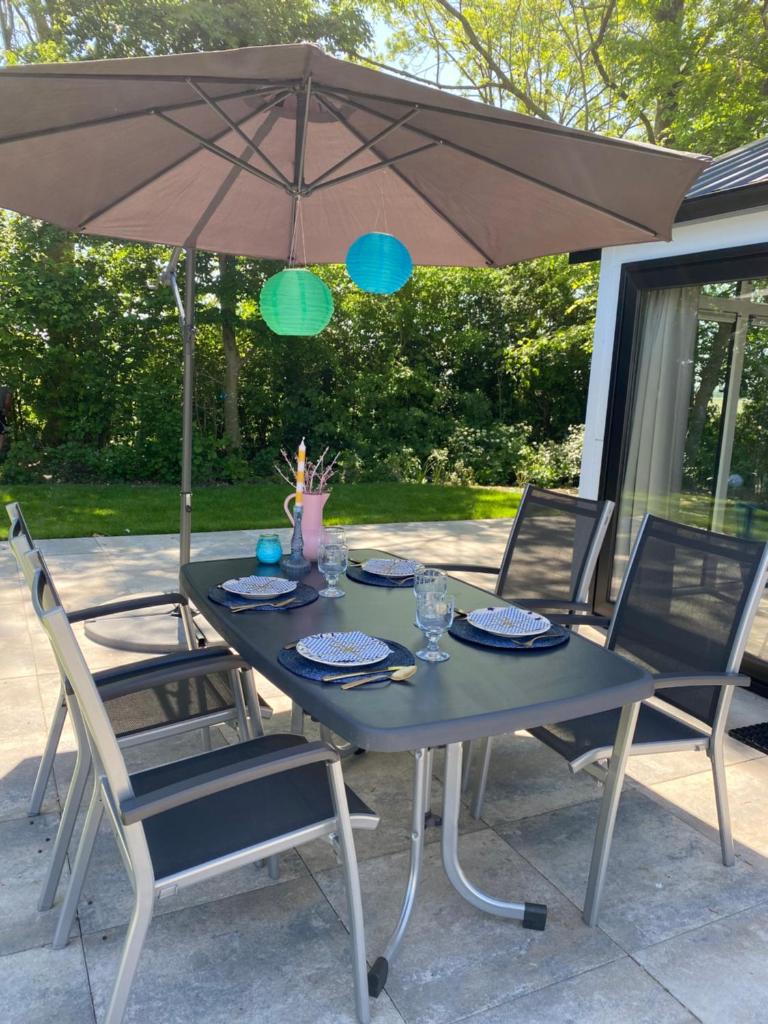 Gloednieuw luxe chalet aan Veluwemeer 4 pers photo 2