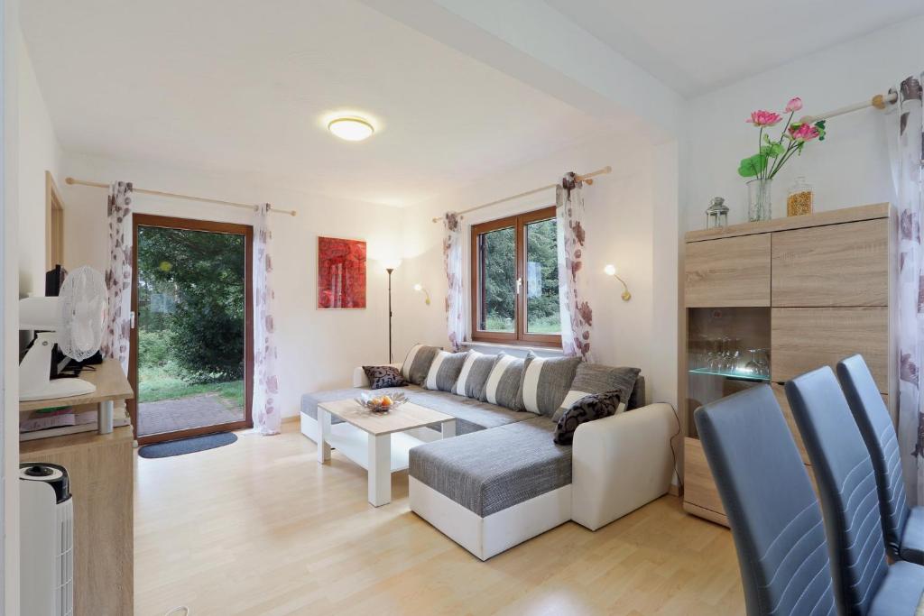 Seepark Kirchheim Ferienhaus bei Vera mit Sauna photo 3