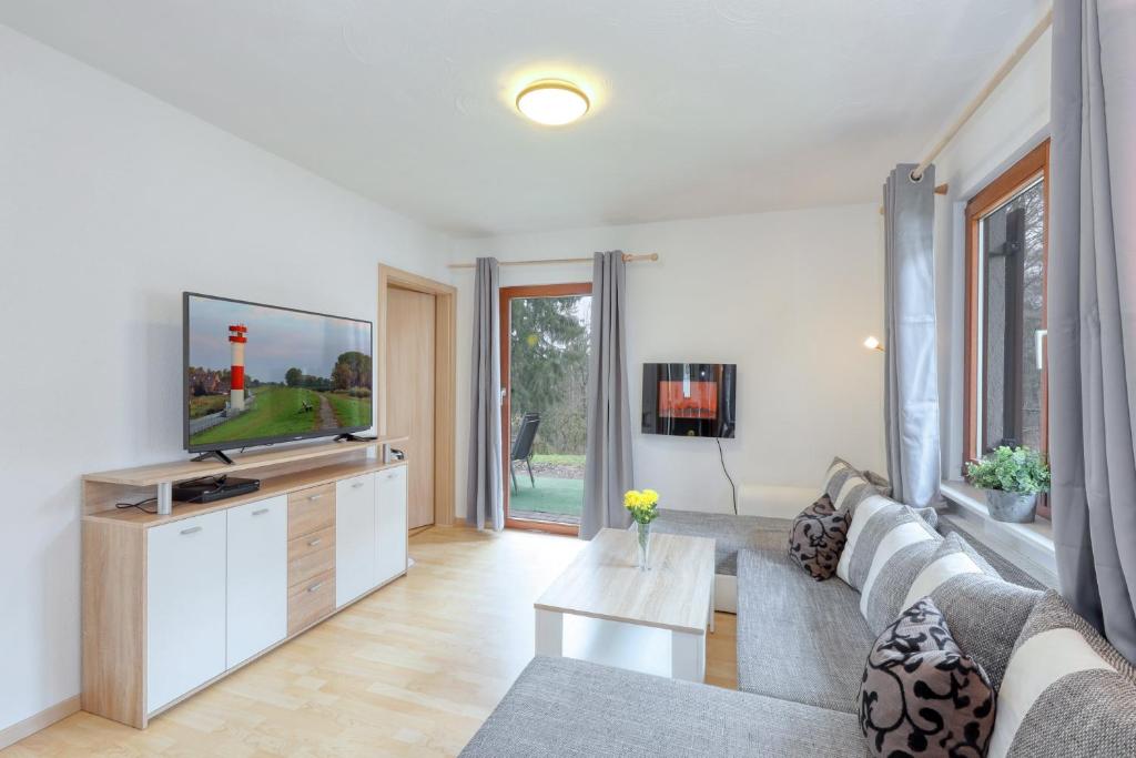 Seepark Kirchheim Ferienhaus bei Vera mit Sauna photo 4