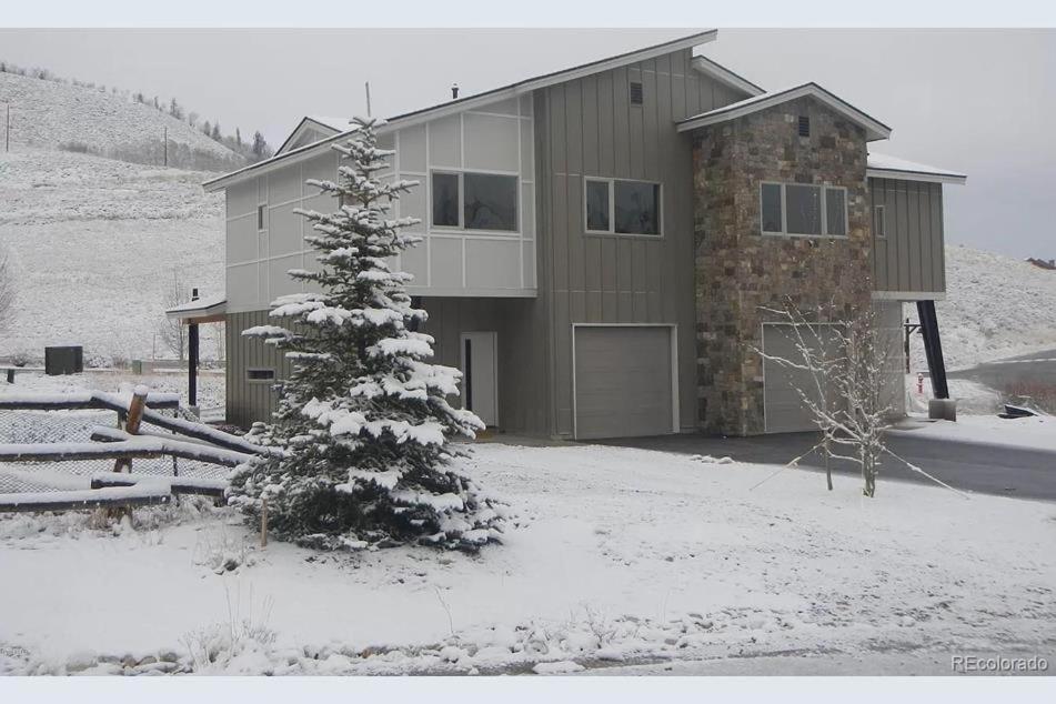 3BD/3BA- Updated Cozy Ski Retreat with Garage at the Base of Granby Ranch photo 2