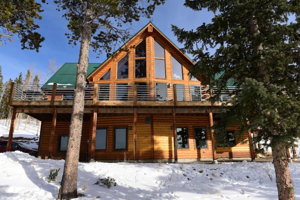 Amazing Private Luxury Home with Stunning Panoramic Views - The Timbers at Glacier Ridge photo 2