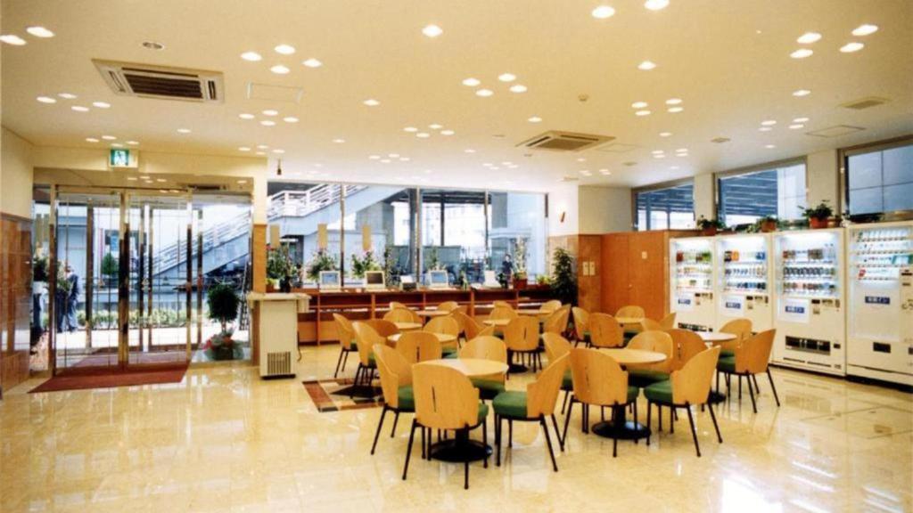 Toyoko Inn Shin-yokohama Ekimae Shinkan photo 2