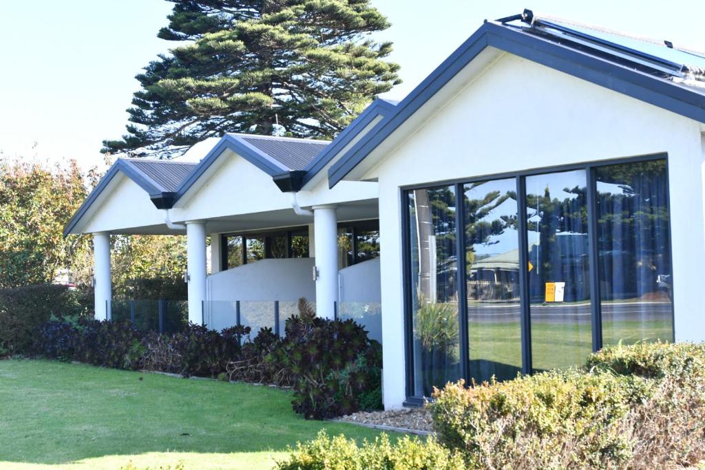 A1 Motels and Apartments Port Fairy photo 4