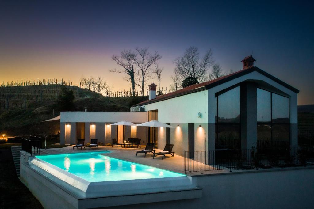 Larya House photo 1