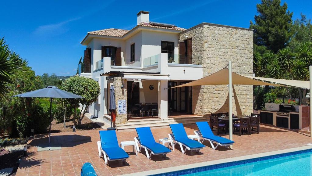 4 bedroom Villa Kellia with private pool, Aphrodite Hills Resort photo 4