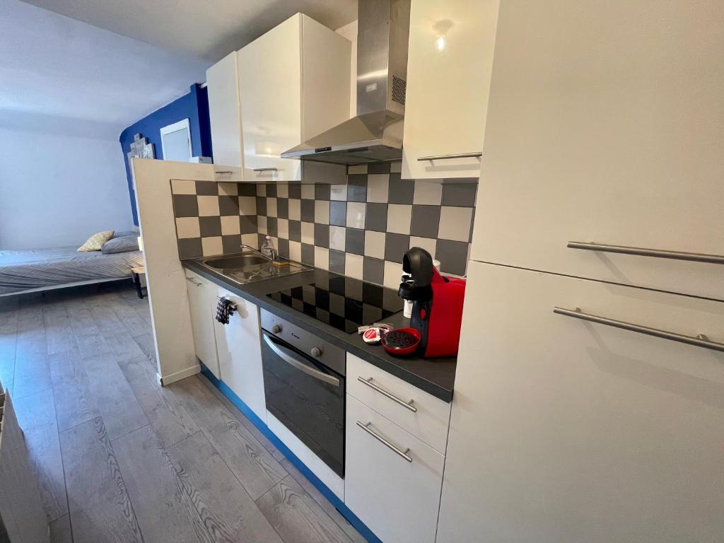 Moissac Centre appartement indépendant calme cour Intérieure pour vélo 30m2 photo 2