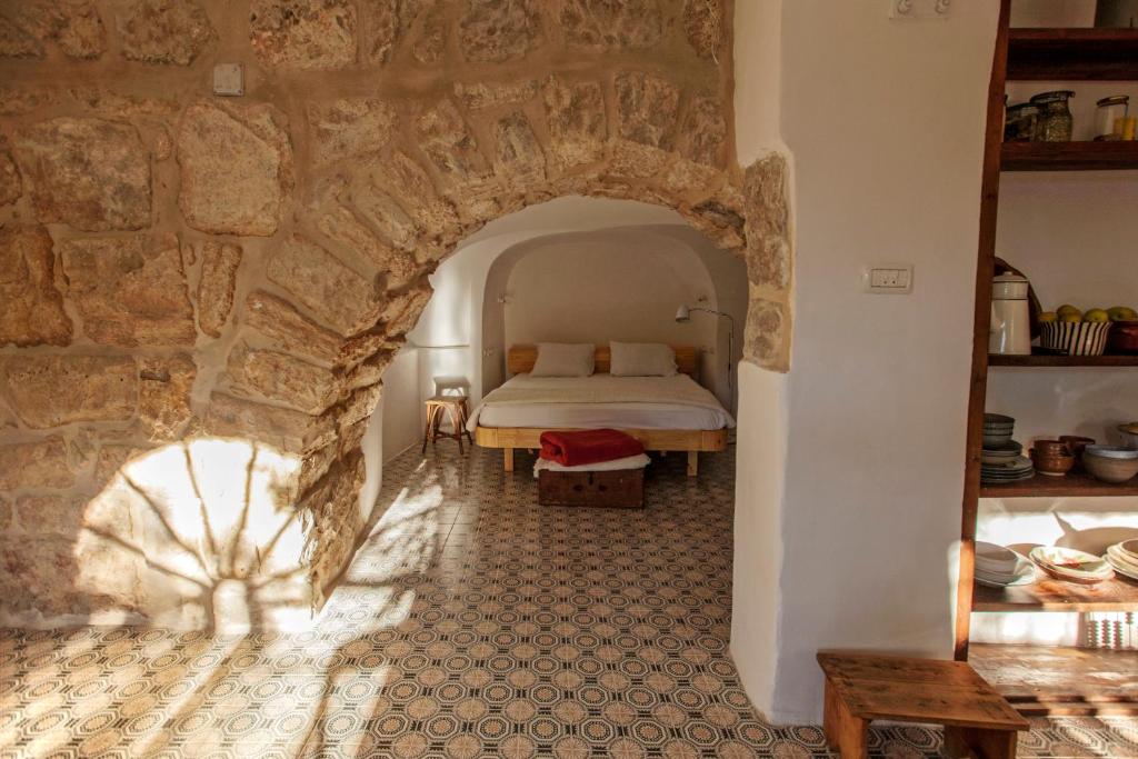 The Nest - A Romantic Vacation Home in Ein Kerem - Jerusalem photo 3