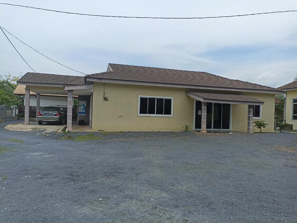 Hajjah Norma Homestay photo 4
