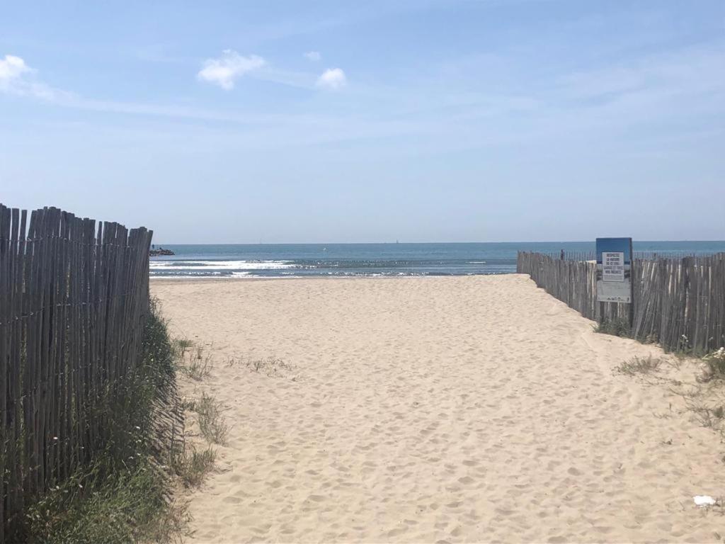 Grau du Roi - Rive droite - Plage du Boucanet photo 1