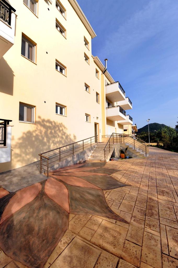 Dionysos Luxury Apartments photo 3