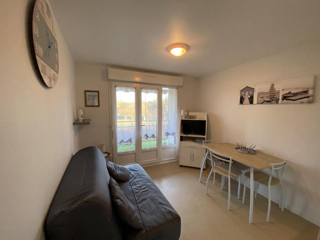 Appartement La Roche-Posay, 2 pièces, 3 personnes - FR-1-541-29 photo 1