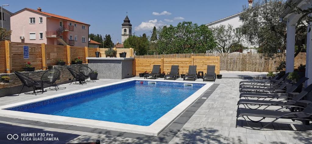 Apartment olive tree garden&poll view 4 plus 2, 130 m2 with tiki bar photo 2