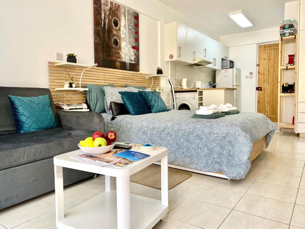 Ev Zin:Cozy, Newly rennovated, Studio, Swimming Pool B102 photo 1