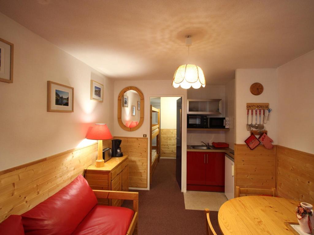 Appartement Chamrousse, 2 pièces, 6 personnes - FR-1-549-53 photo 1