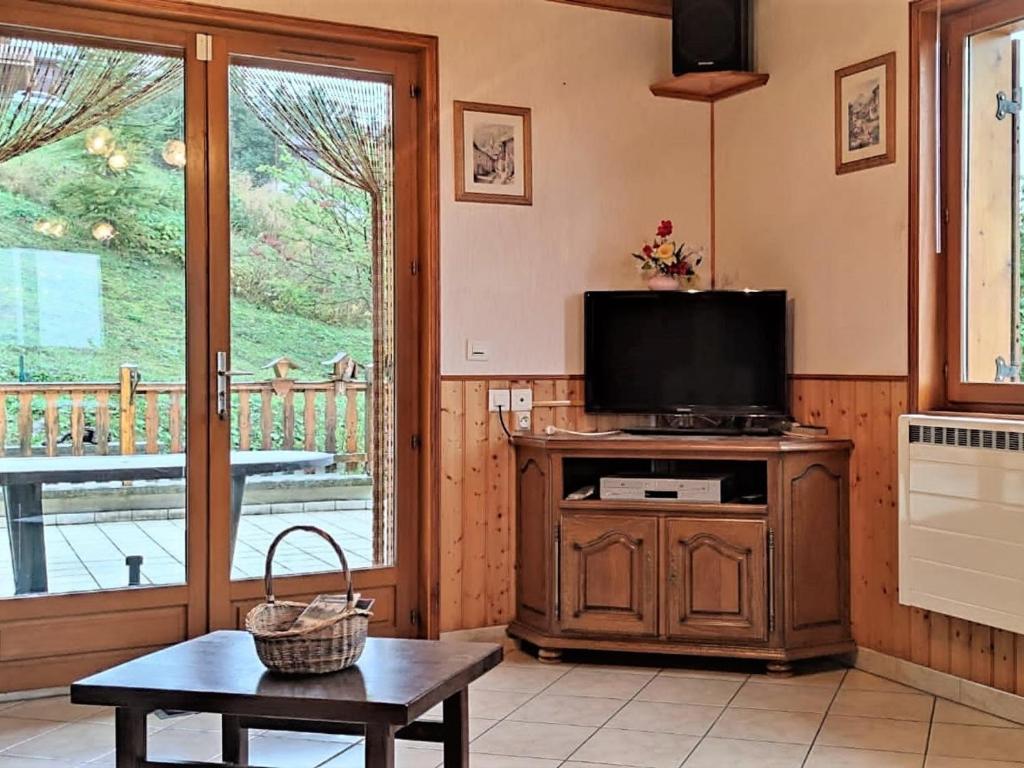 Chalet Albiez-Montrond, 4 pièces, 8 personnes - FR-1-618-10 photo 3