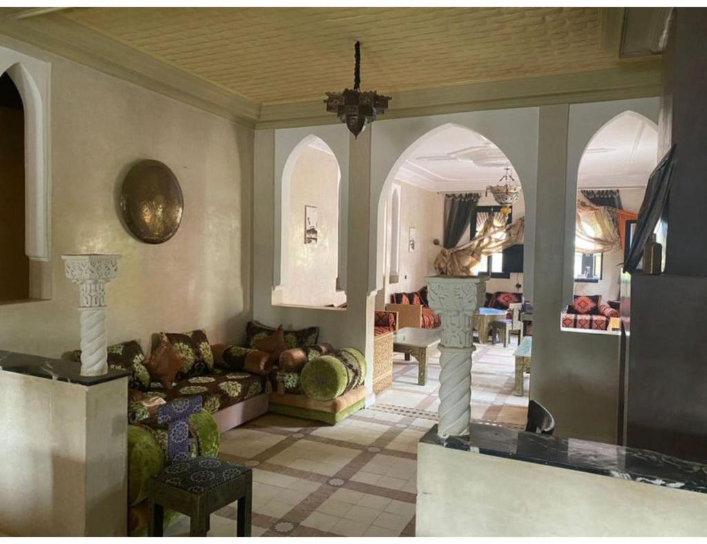 Palace with 2 villas and 2 swimming pools in Sidi Abdellah Ghiat photo 4
