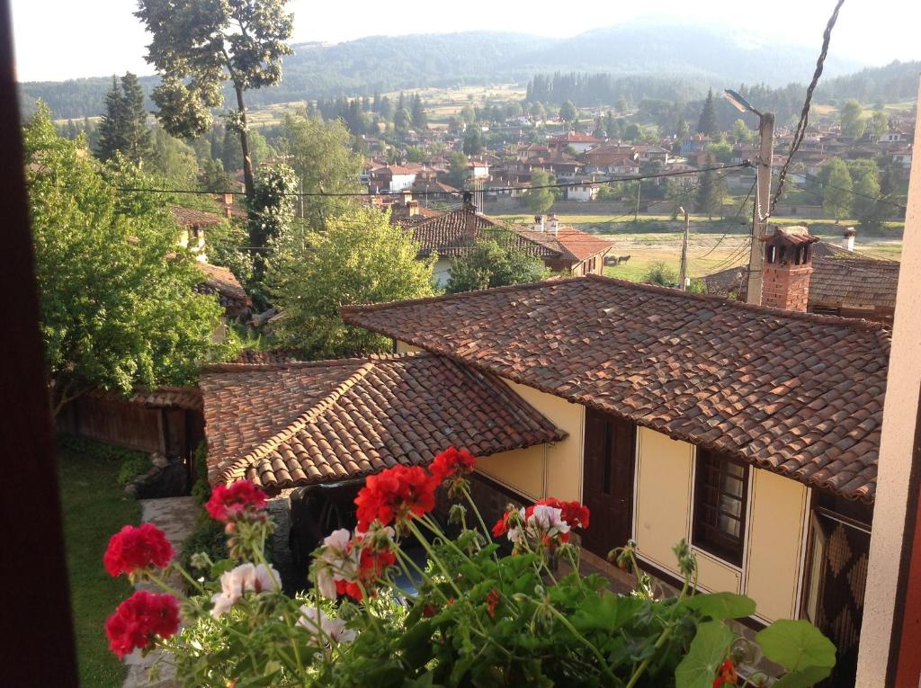 Guest House Lina photo 4
