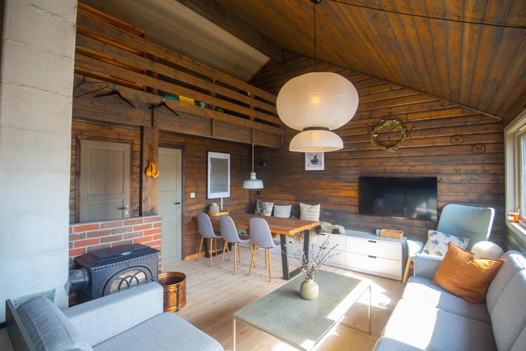 Fidjeland Holiday Home photo 3