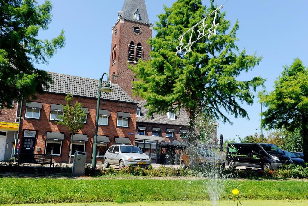 Hotel-Restaurant Thuis! photo 1