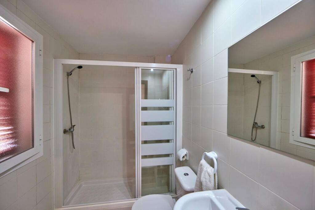 Nura Houses Duplex Magaluf 1 photo 2