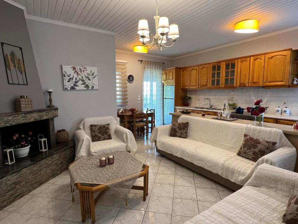 Gazena House photo 4