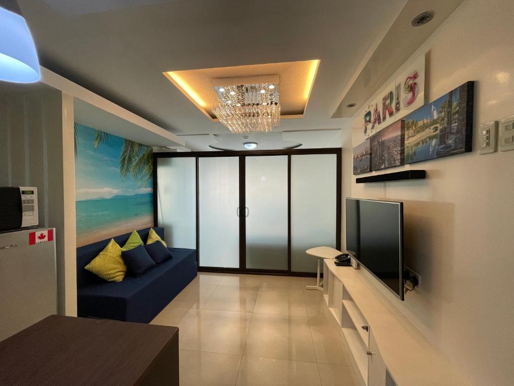 Honey's Elysees Condotel - Davao photo 3