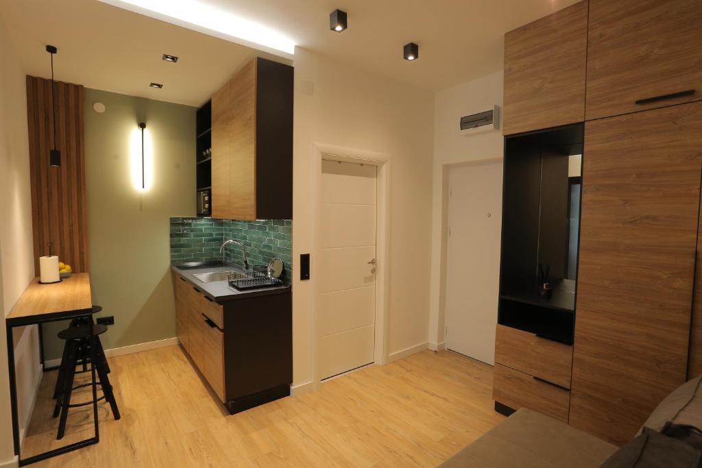 Bonanza Apartments photo 1