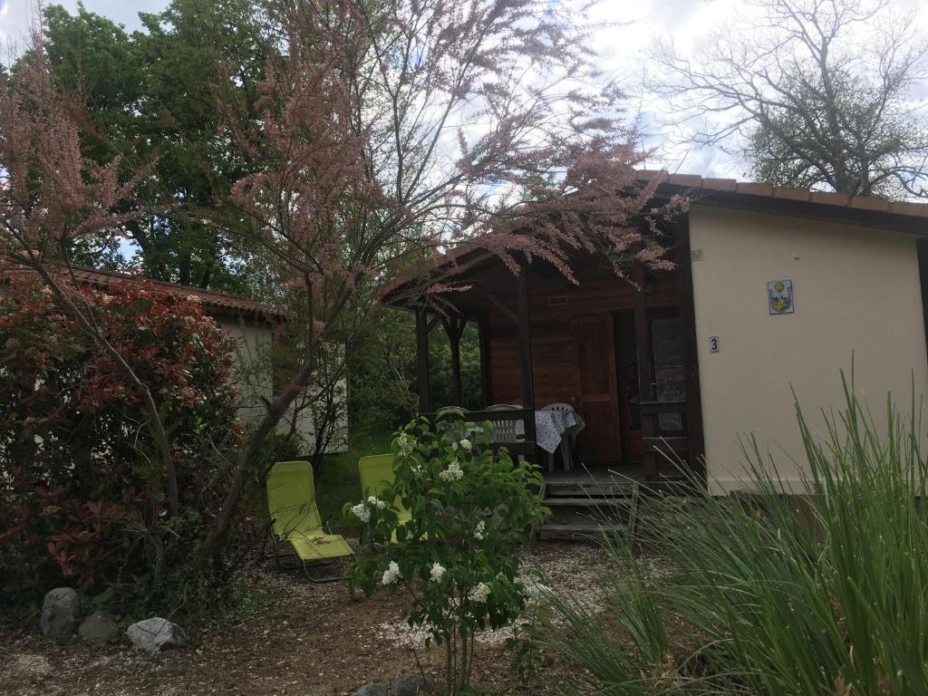 Les chalets du Verger des Ascarines photo 1