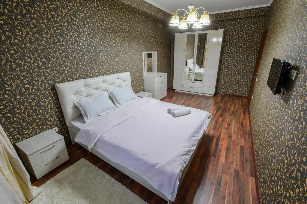 Apartments on Kazybek by 125/1 floor 6 photo 1
