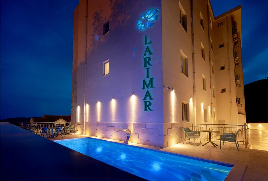 Garni Hotel Larimar photo 4