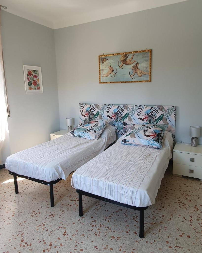 APPARTAMENTO TRILOCALE CON TERRAZZO ZONA CENTRALE photo 4
