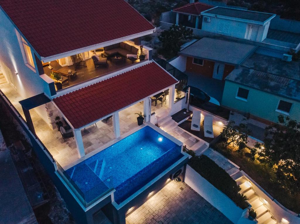 Villa Miracle photo 3