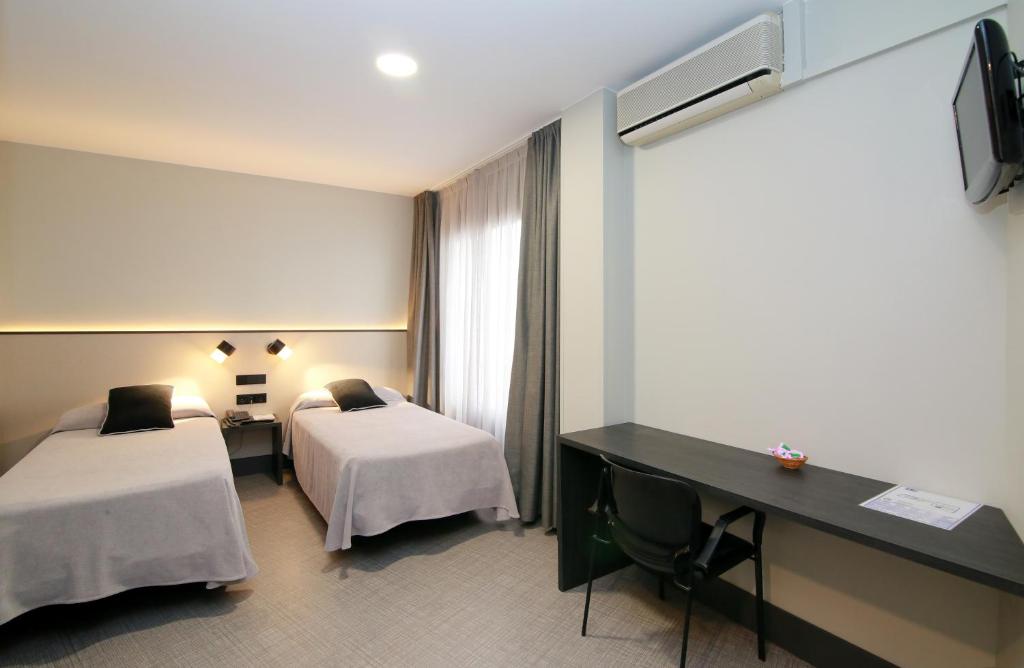 Hotel Esplugues photo 1