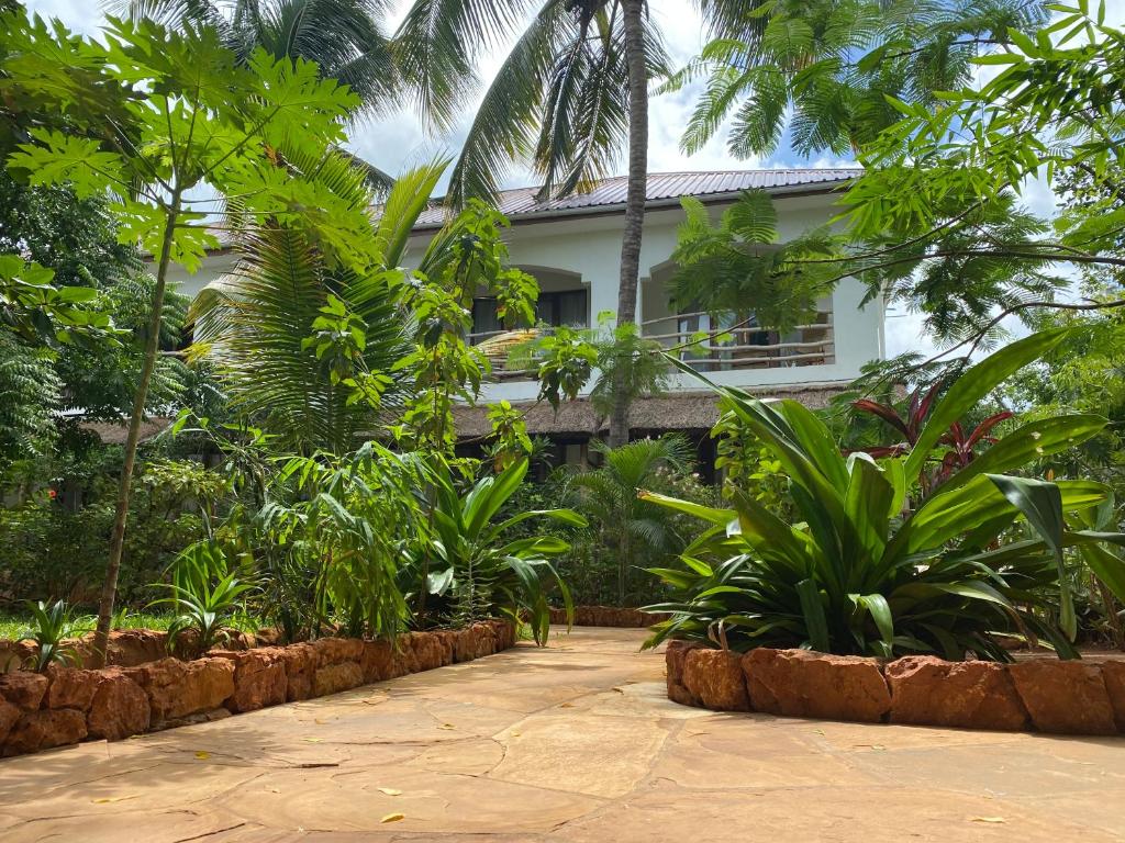 Siri Beach Lodge photo 3