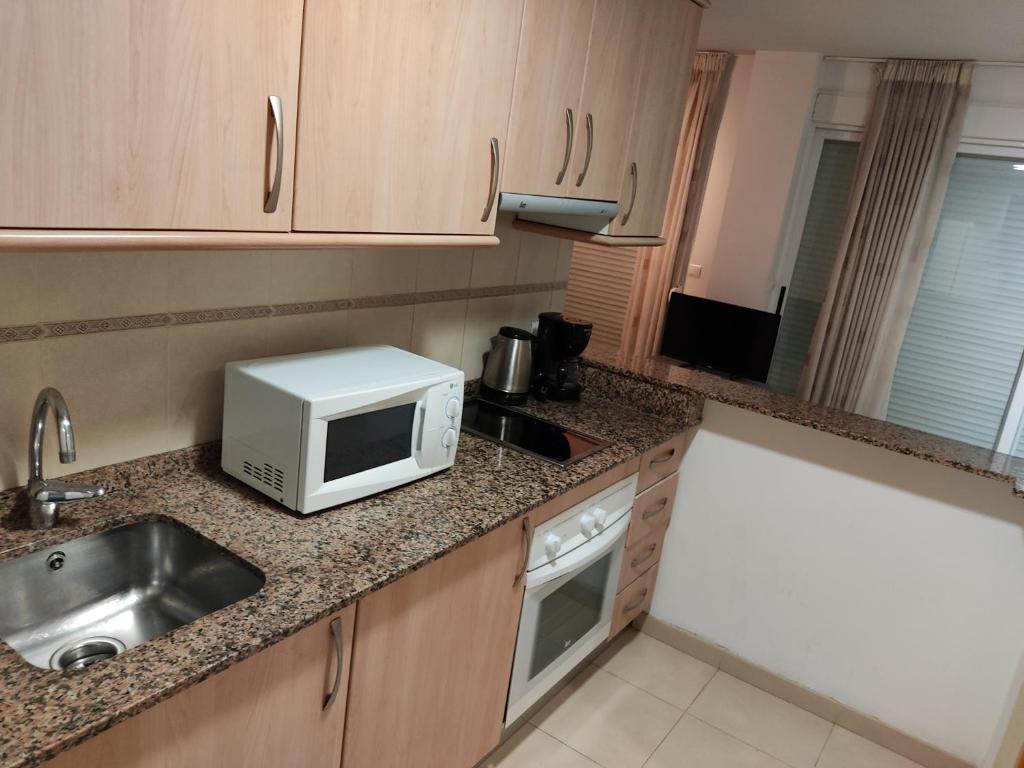 Alameda Apartments photo 3