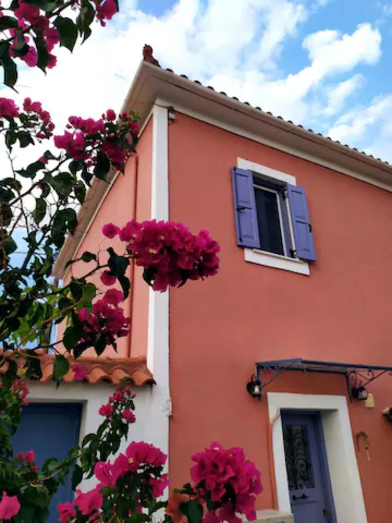 LocriHOUSE-Stylish comfortable home in Galaxidi photo 3
