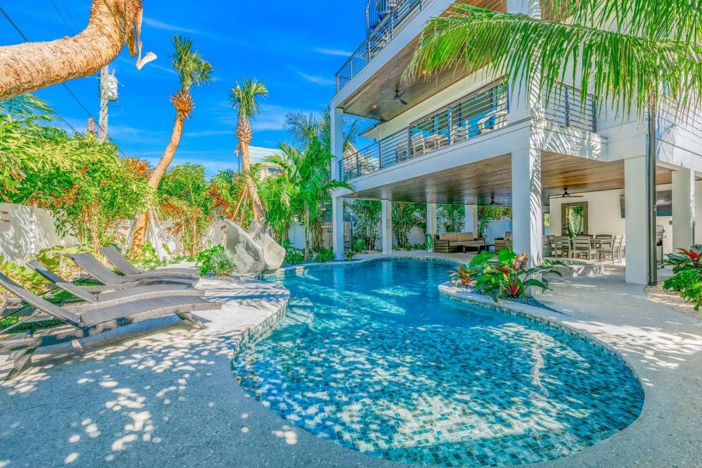 Shore Thing in Sarasota image