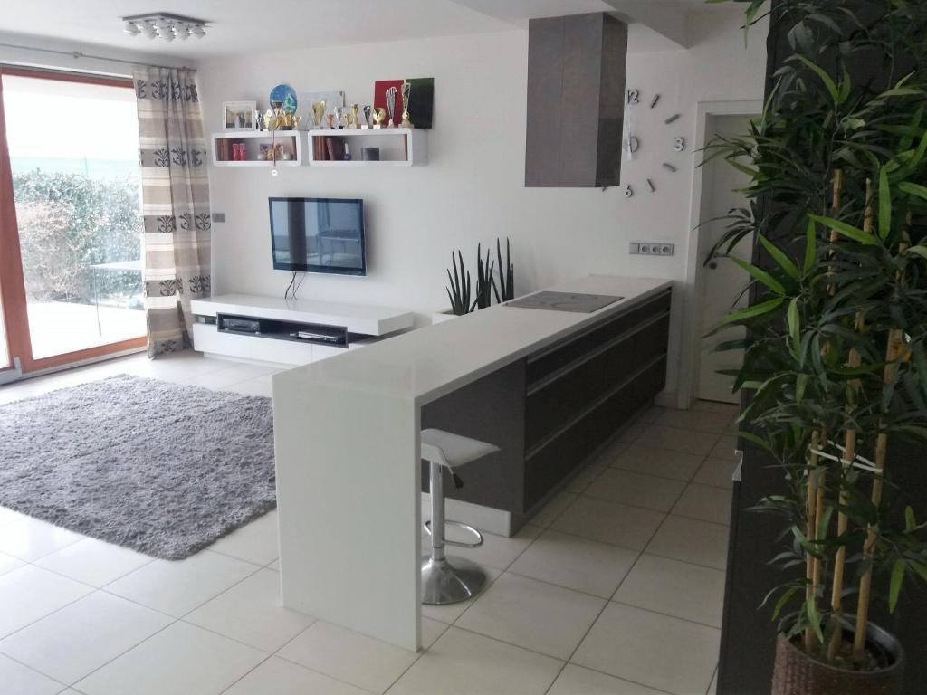 Romanson Garden House photo 1