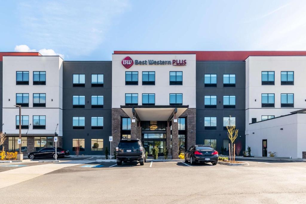 Best Western Plus Tacoma Hotel photo 2