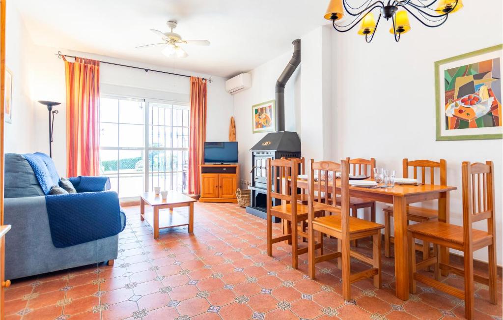Nice Apartment In Alcaucn With Wifi, 1 Bedrooms And Outdoor Swimming Pool photo 4