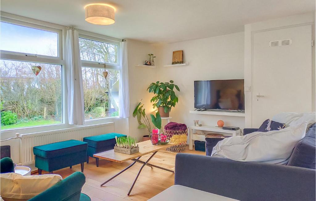 Awesome Home In Brouwershaven With Wifi And 3 Bedrooms photo 2