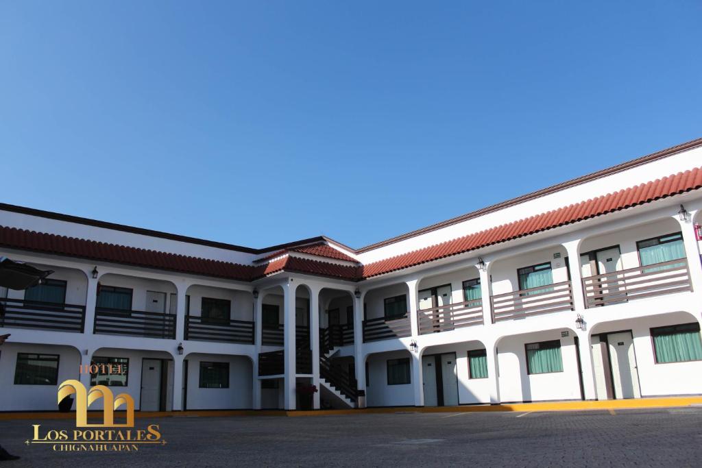 HOTEL LOS PORTALES CHIGNAHUAPAN photo 1