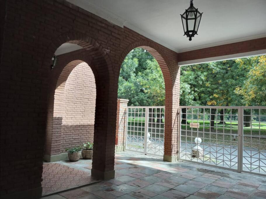 Casa Frente Parque Guillermina photo 1
