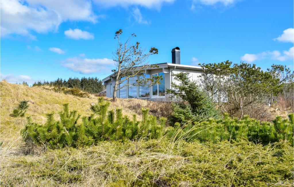Amazing Home In Sirevg With 3 Bedrooms And Wifi